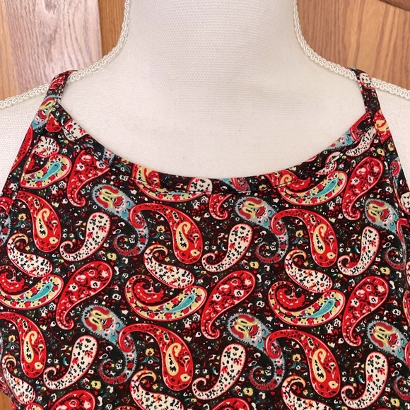 Paisley Print Halter Collar Camisole Tank Top - Picture 3 of 8